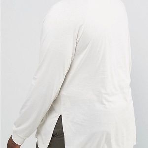 White long sleeved high low Shirt